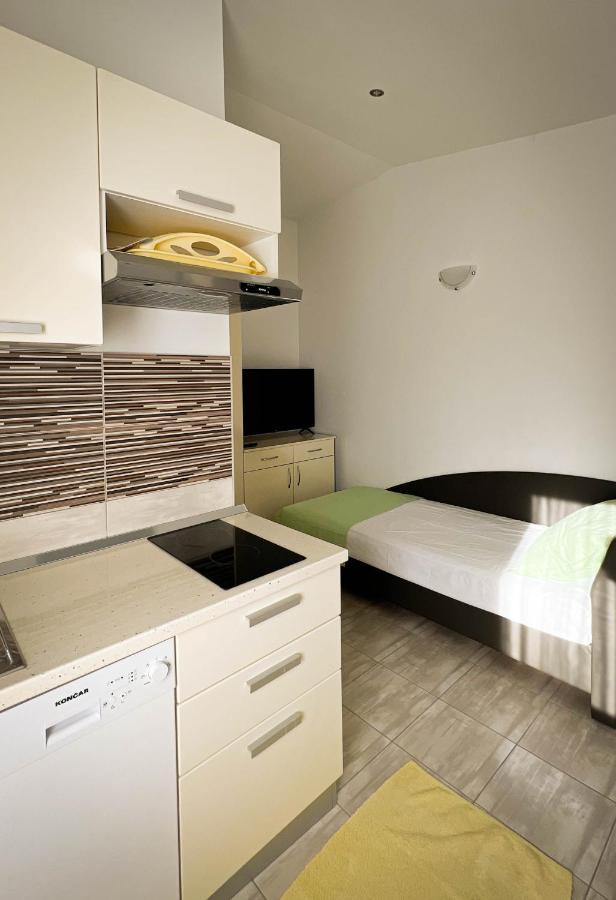 Apartments Petra Marina Zewnętrze zdjęcie