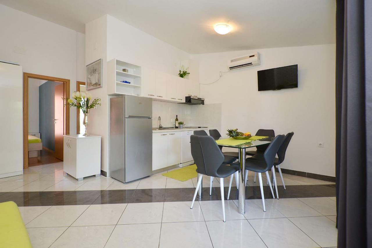 Apartments Petra Marina Zewnętrze zdjęcie